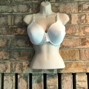 Maidenform white bra, 36D